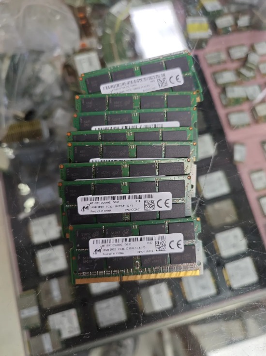 实探华强北:“一天几个价”!内存条炒成“黑金条”