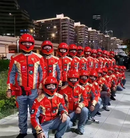 外卖小哥“新装”也要卷了?多个外卖平台回应