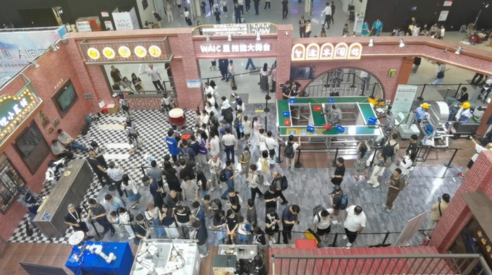 “沸腾了”！突破30万 AI、机器人彻底火了！