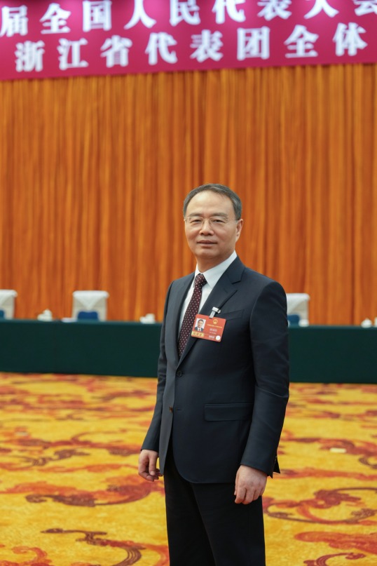 全国人大代表徐冠巨，最新发声！