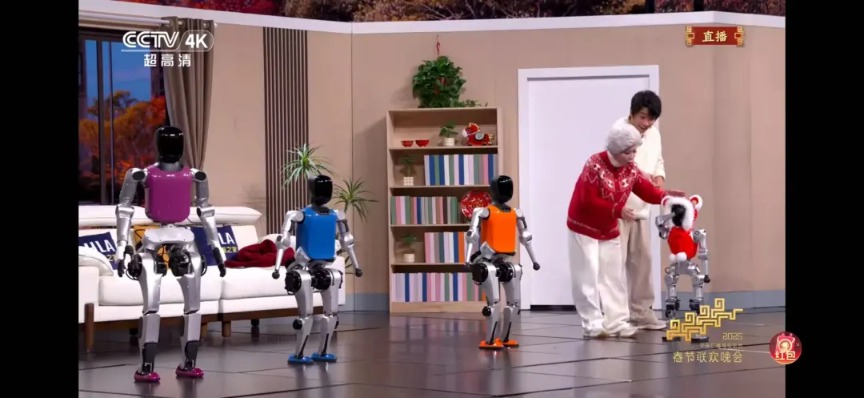 机器人练武术、演小品、拍电影 豆包、追觅等20家赞助商花式露出 马年春晚AI成主角